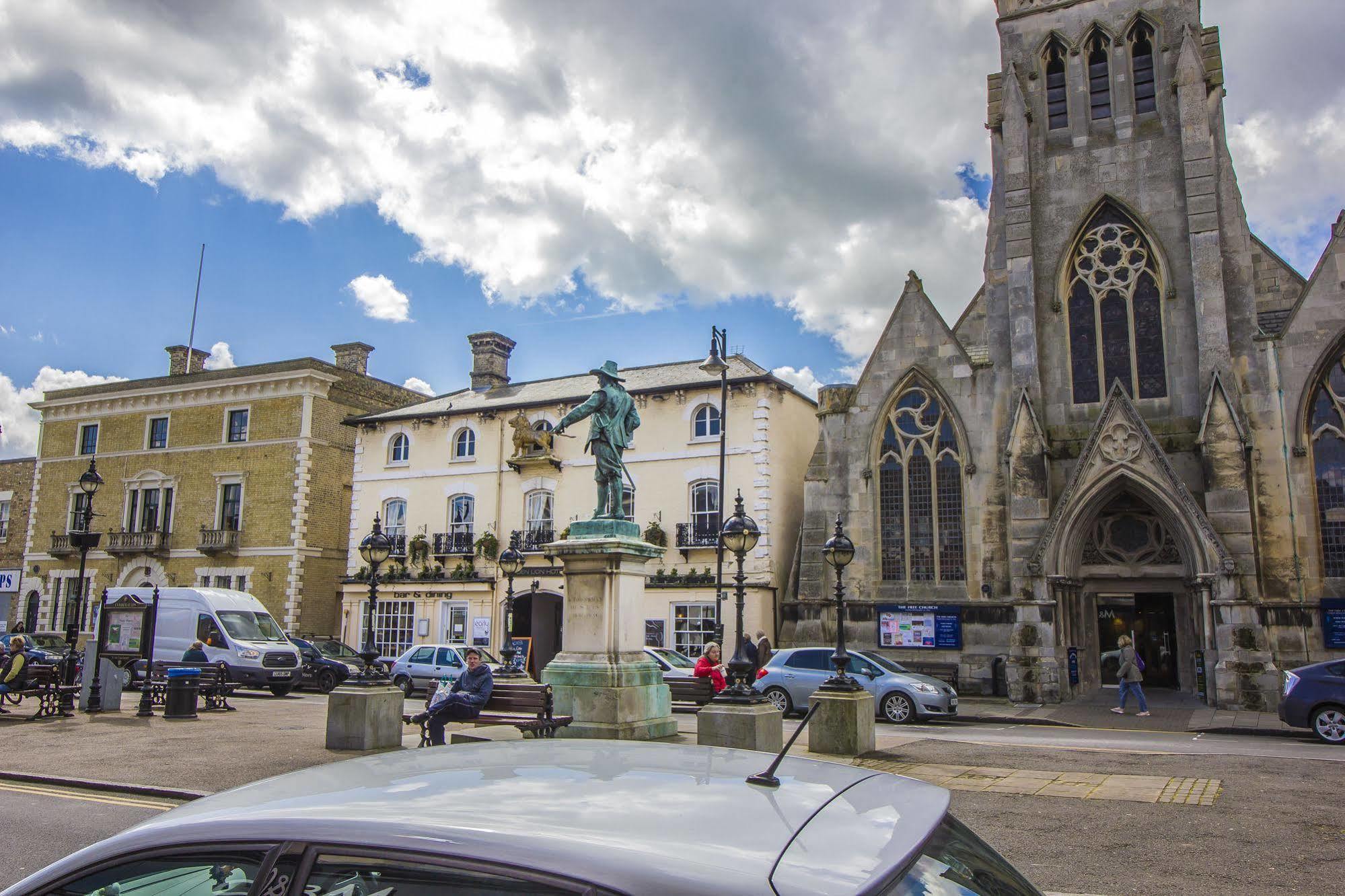 The Golden Lion Hotel, St Ives, Cambridgeshire St Ives  Kültér fotó