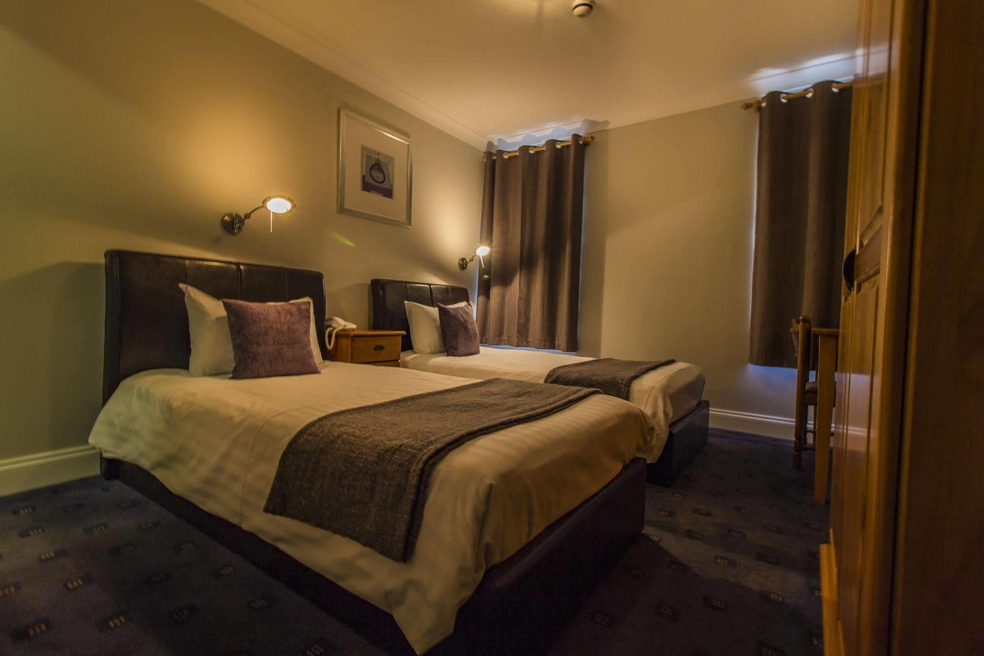 The Golden Lion Hotel, St Ives, Cambridgeshire St Ives  Kültér fotó