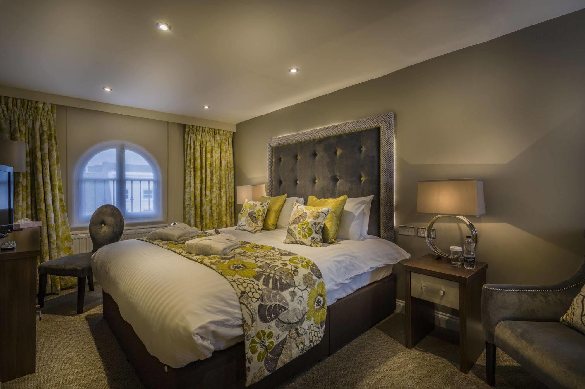 The Golden Lion Hotel, St Ives, Cambridgeshire St Ives  Kültér fotó